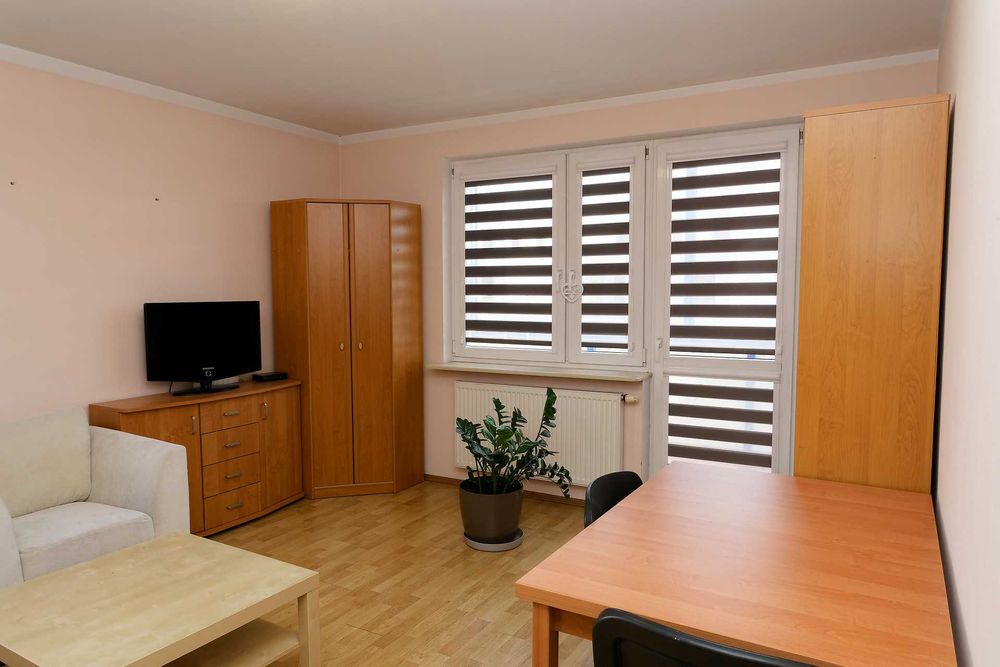 Kawalerka 33m², duży balkon, Sławin, os. Botanik, ul. Pergolowa - umeblowana, bez prowizji.