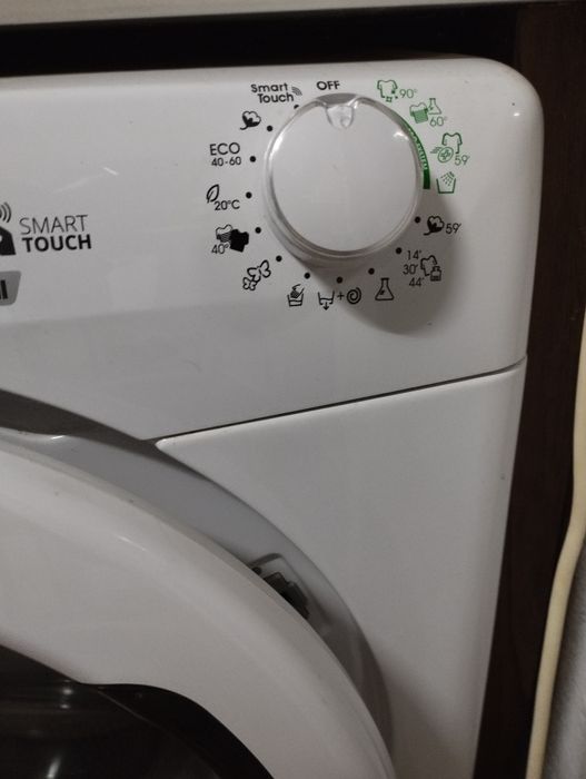 Máquina de Lavar Roupa Candy Ultra Hygiene 8 kg