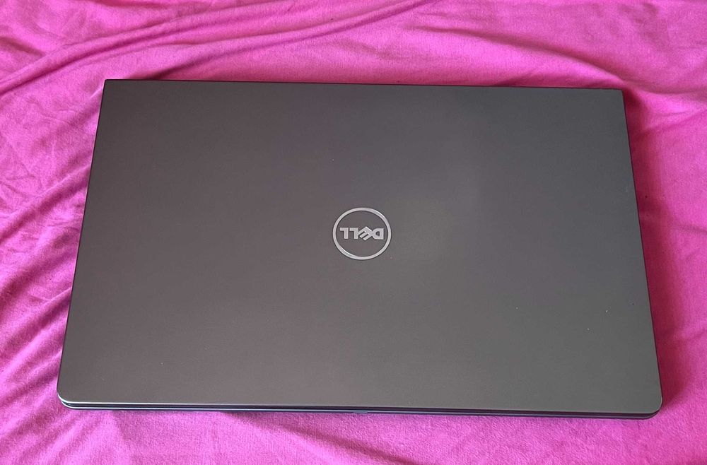 Laptop DELL Vostro 5568   i5 - 7gen.