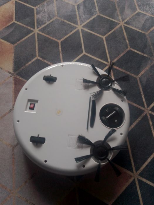 Робот-пилосос,smart robot