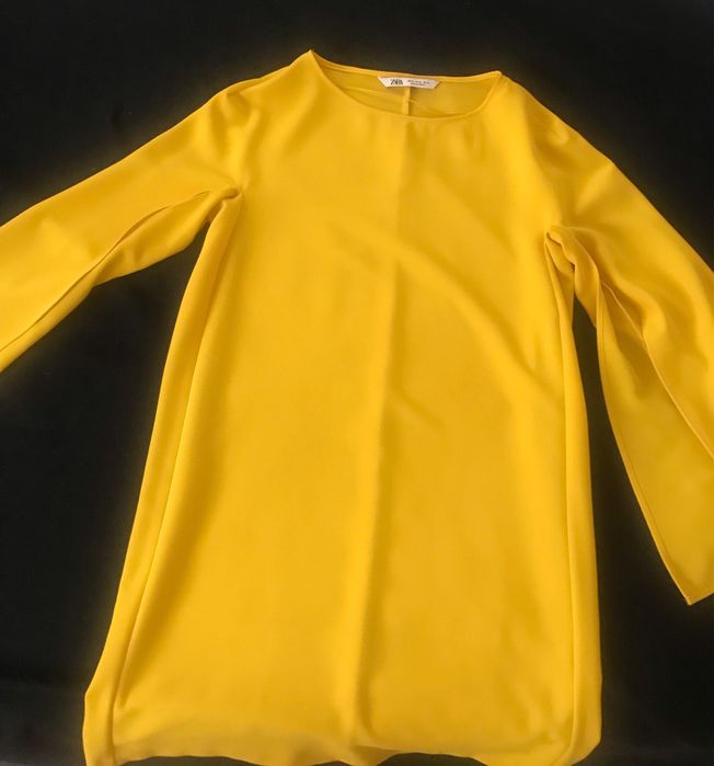 Vestido amarelo Zara