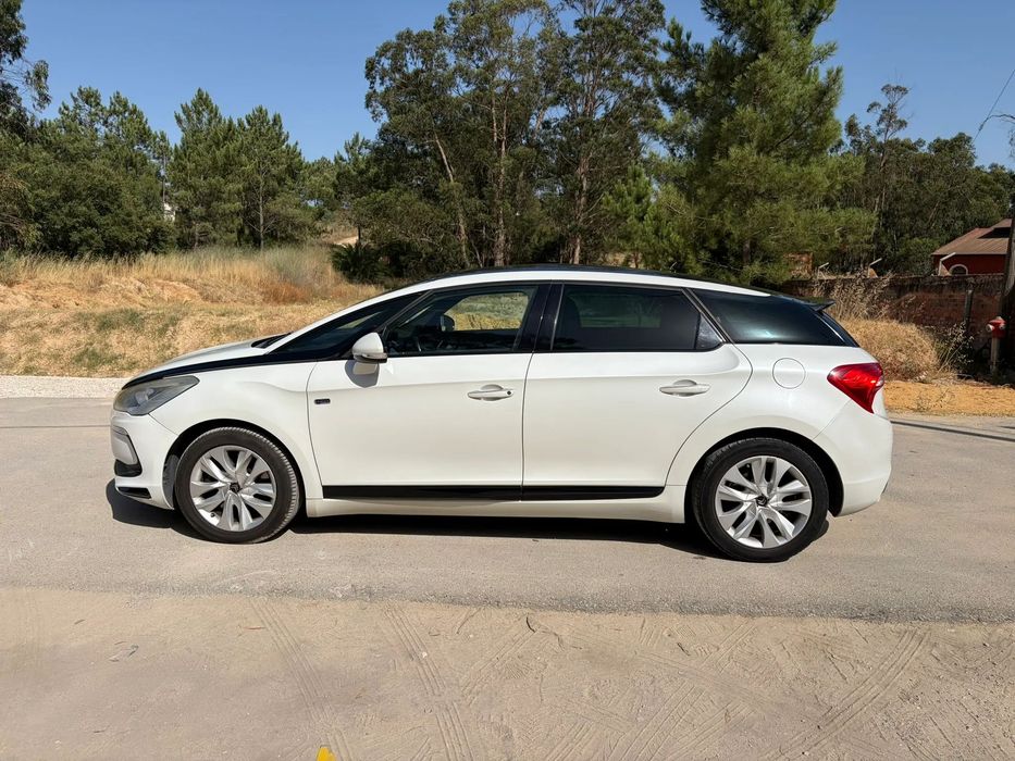 Citroën DS5 2.0 HDi Hy4 So Chic CMP6 102g