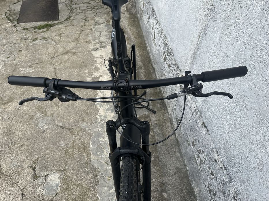 Bicicleta btt cube roda 29