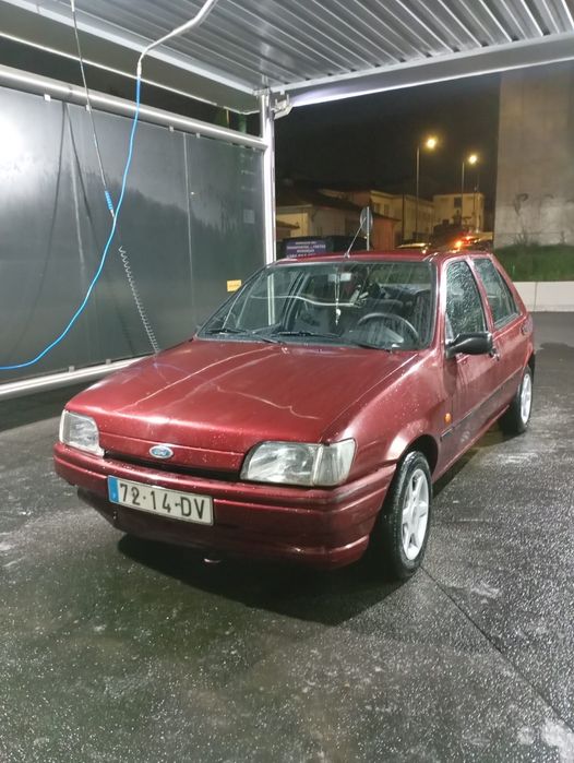 Ford Fiesta 1.1 clx ler com atenção