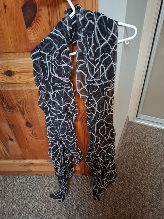 Czarno biała apaszka