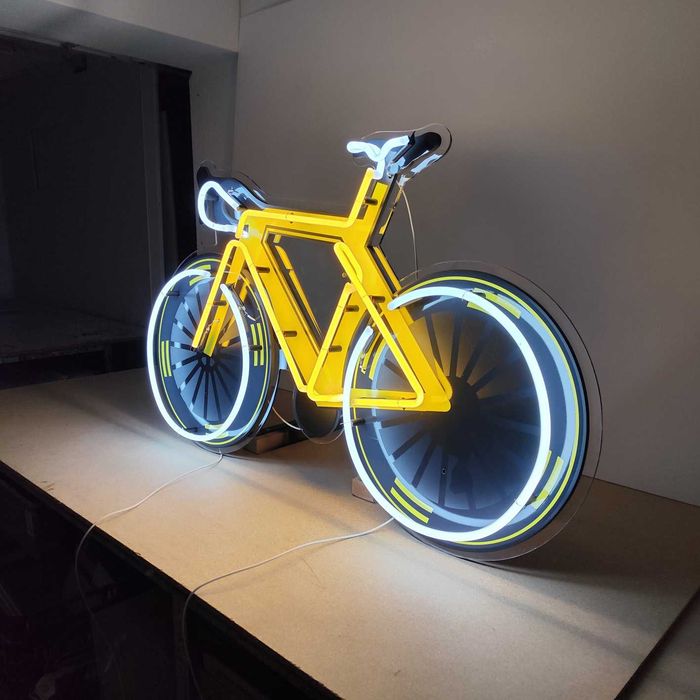 Bicicleta iluminação néon