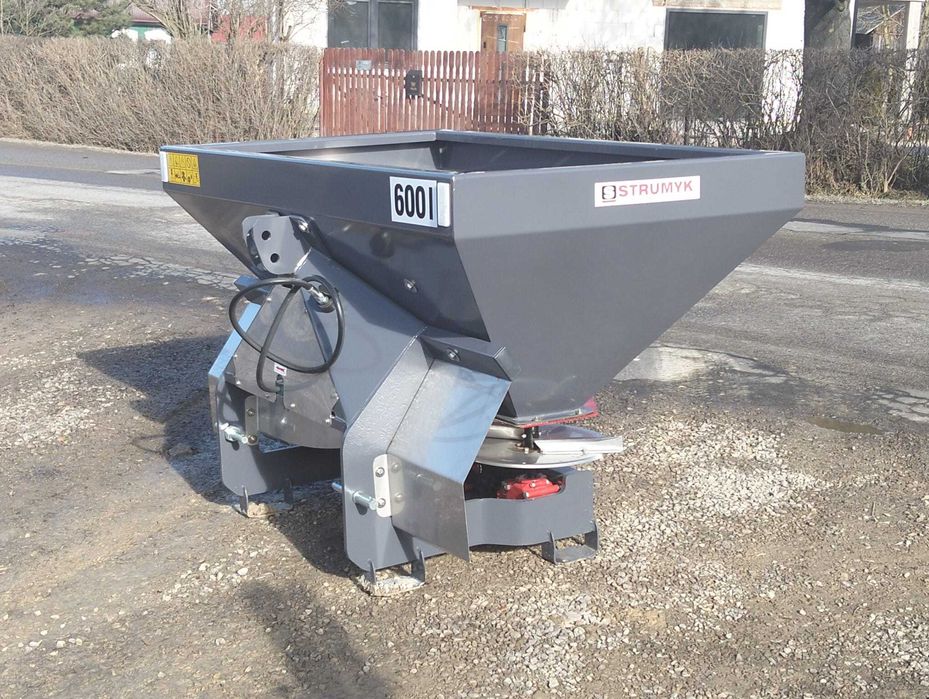 Rozsiewacz do nawozu/dwutalerzowy/siewka/ nawozowy/STRUMYK hydraulika