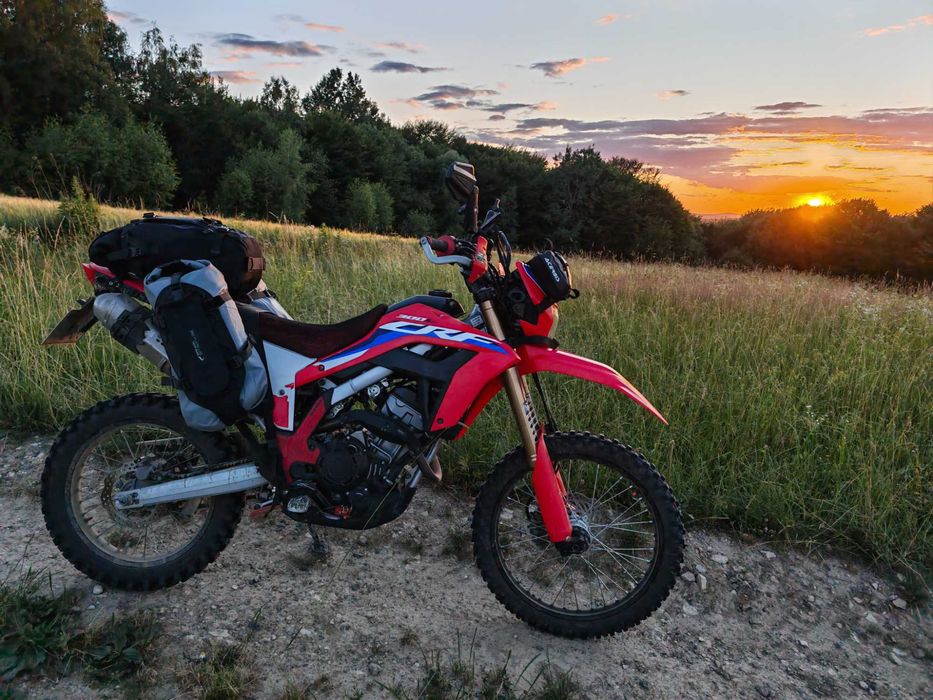 Wynajem Motocykli Husqvarna Svartpillen 401 CRF 300 Prawo jazdy A2