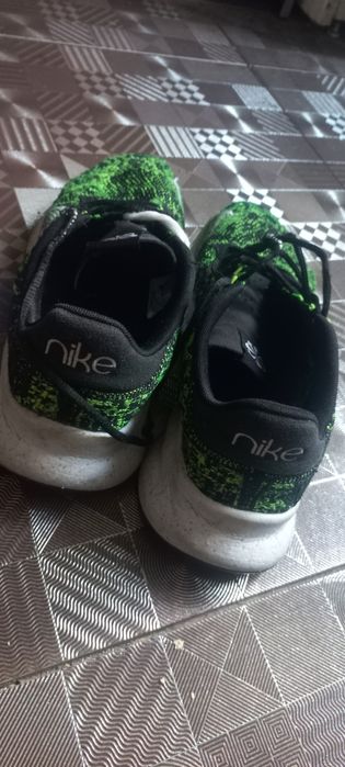 Кроссовки Nike React Seperreo беговые