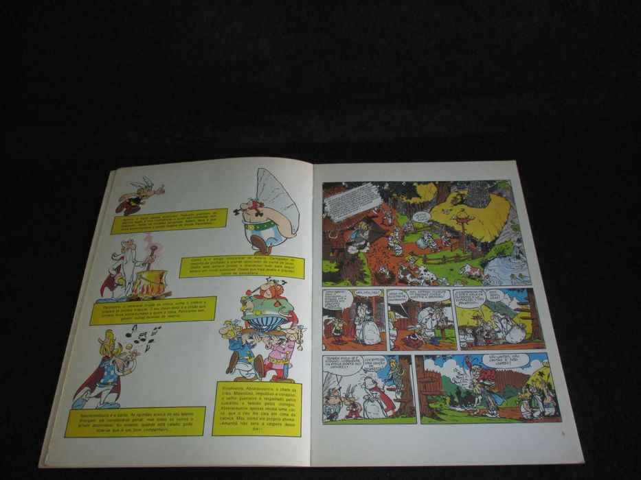 Livro BD Astérix e os Godos René Goscinny