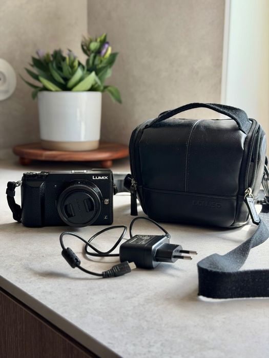aparat fotograficzny Panasonic Lumix GX80 + obiektyw 12–32 mm + akcesoria