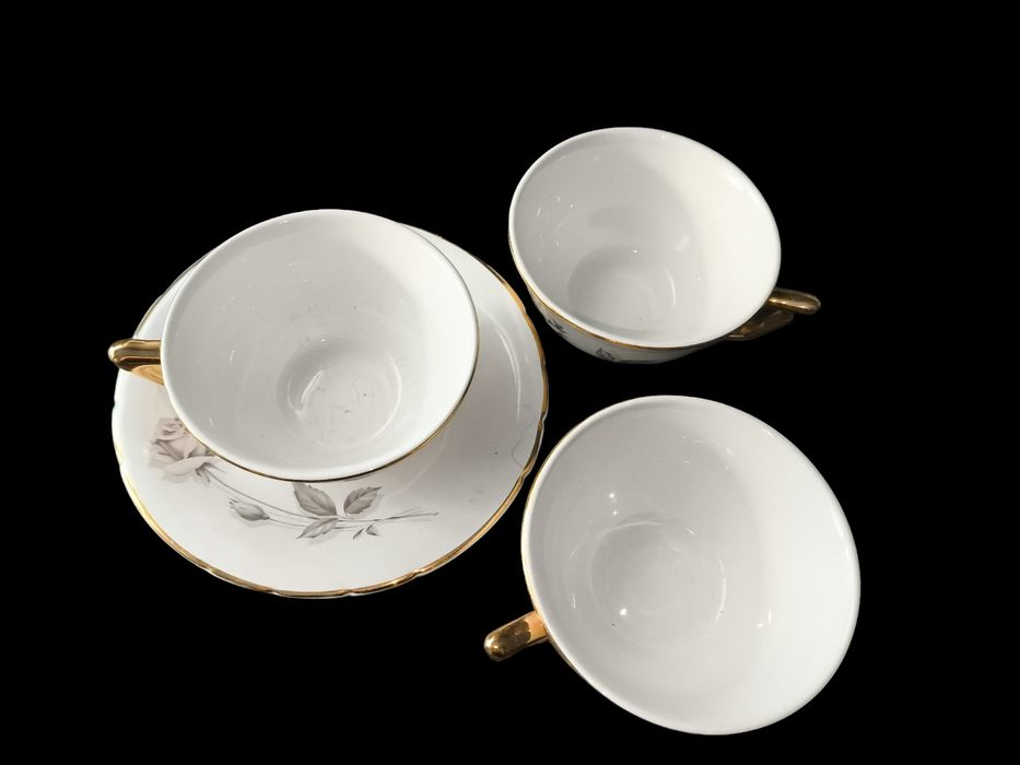 Set of 6 dinnerware pieces426581626643425282