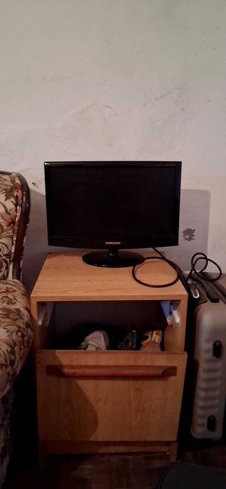 Tenho 1 televisão para vender alguem intresado?