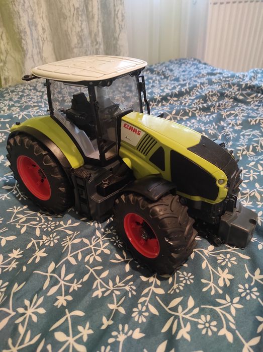 Ciągnik Claas zabawka