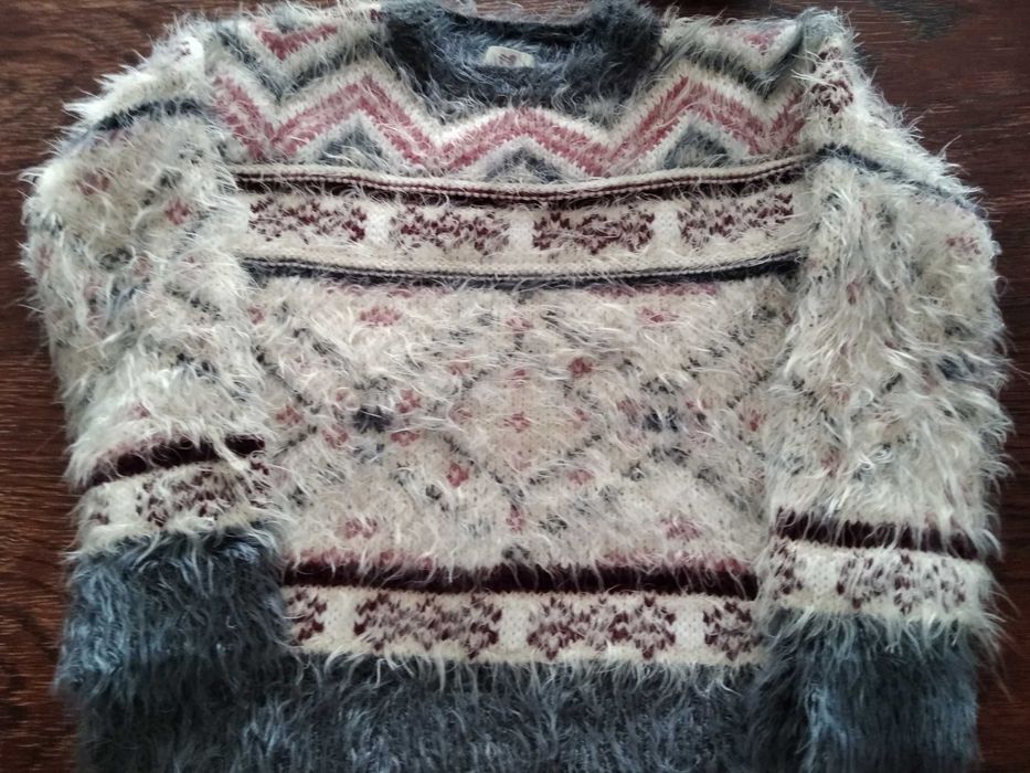 Sweter zimowy zara, 122,stan idealny