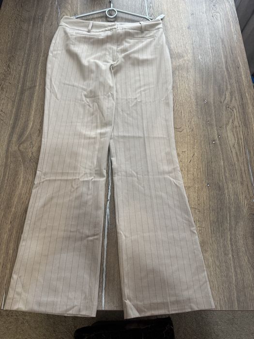 Класичні штани кльоші