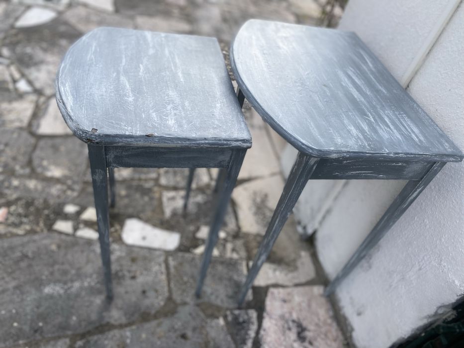 Mesa rústica de apoio pintada - são 2