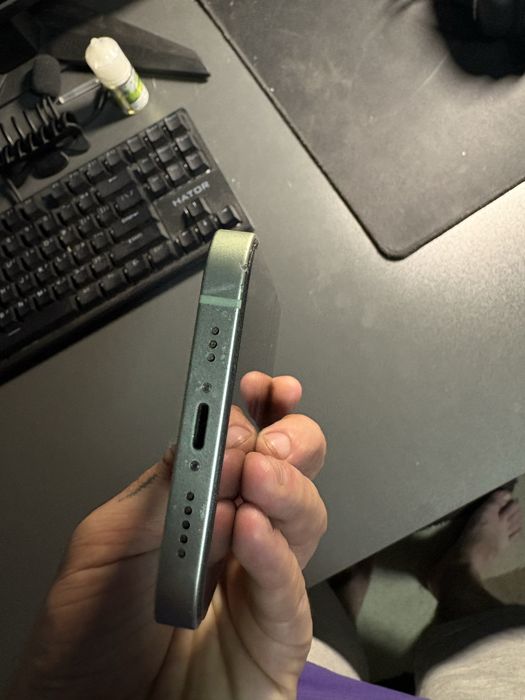 Продам Iphone 12 : 128gb торг уместен