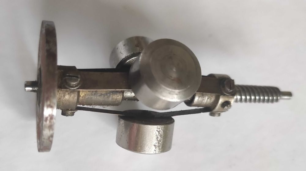 PATEFON - Mechaniczny stabilizator obrotów RETRO
