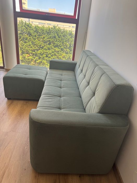 Sofá e puff chaise longue