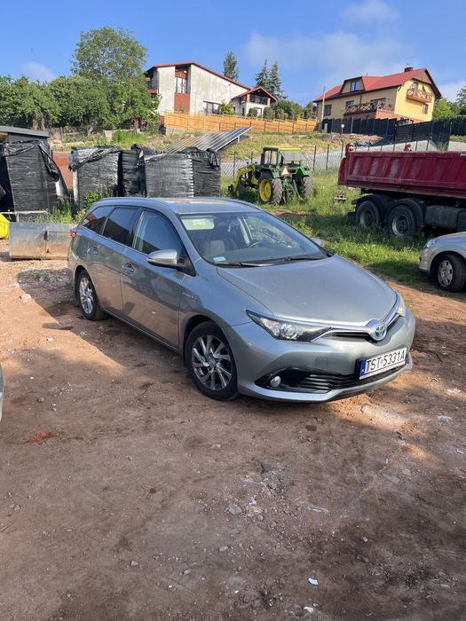 Toyota auris 1.8 hybryda lift