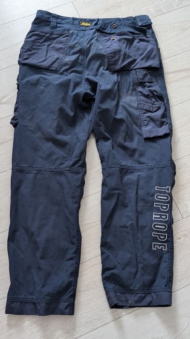 Робочі штани від шведського бренду Snickers Workwear.