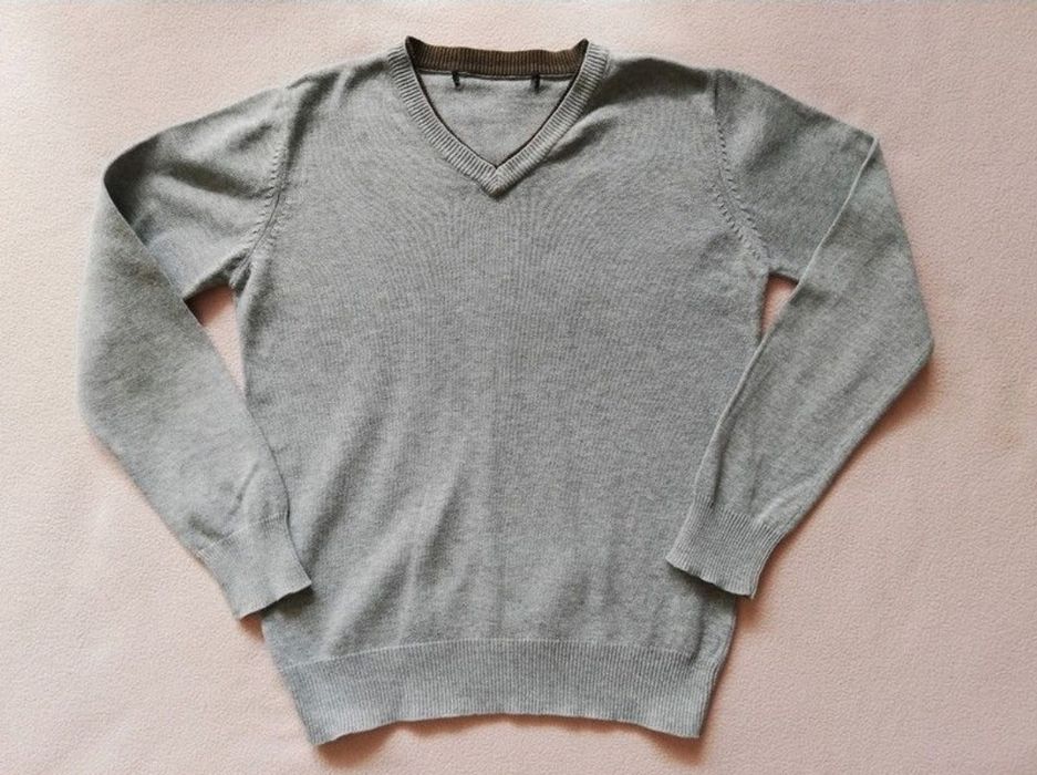 Elegancki sweter firmy Reserved, roz. 134cm.