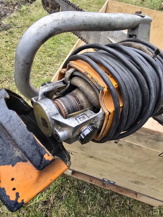 Piła łańcuchowa elektryczna