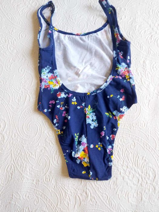 Body azul com flores