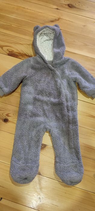 Комбінезон на 6-9 місяців з закритими ніжками