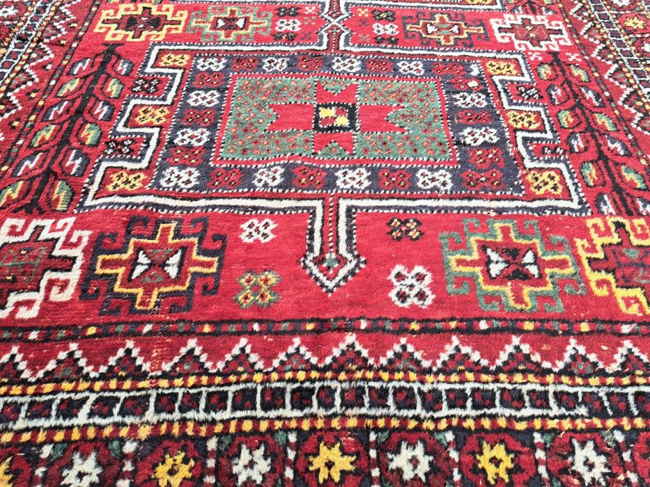 Duży dywan perski 190×306 cm – ręcznie tkany, klasyczny wzór geometryczny