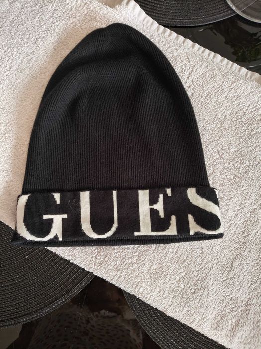 Czapka zimowa Guess