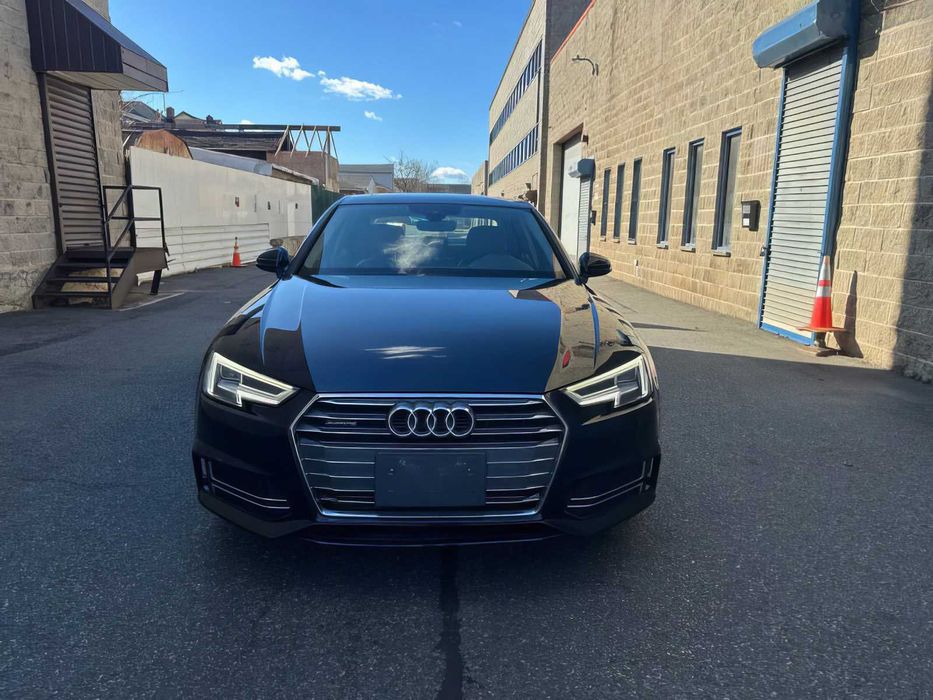 Audi A4      2017