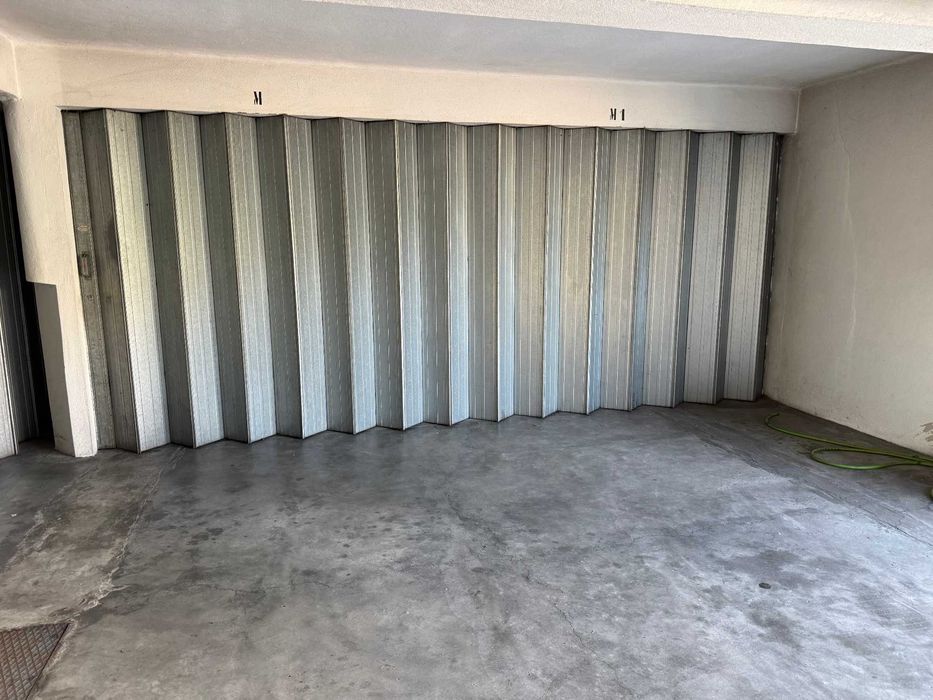 T3 com garagem box para 2 carros