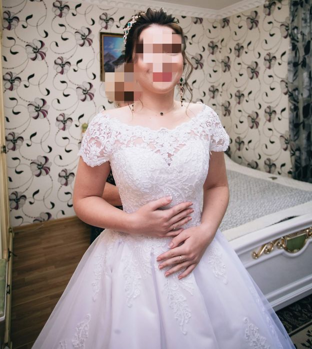 Свадебное  платье  Весільна сукня кекс или же трубы
