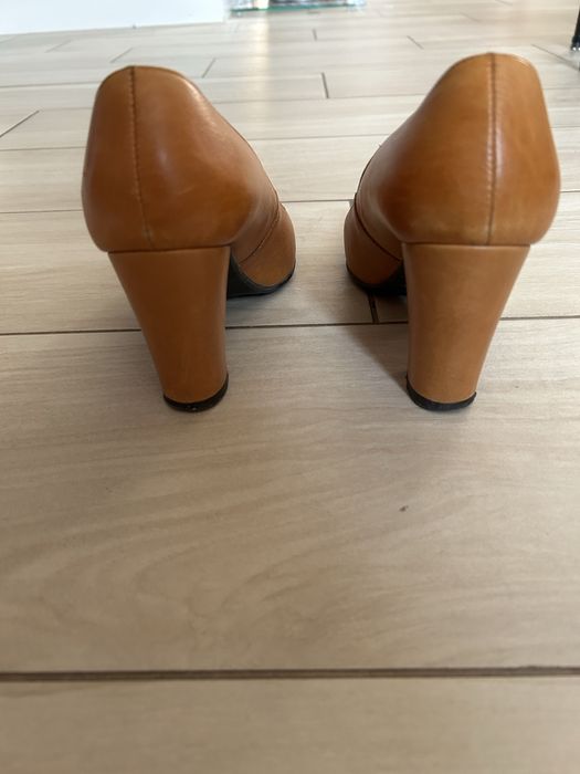 Czółenka na obcasie Ryłko r 37