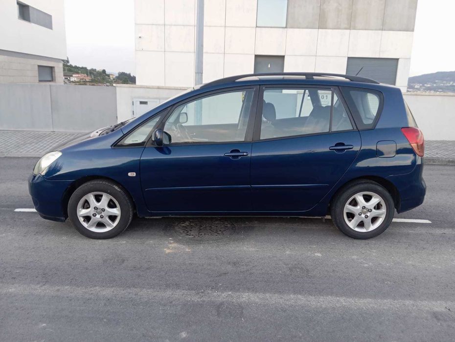 Toyota Corolla Verso — fotografia 4