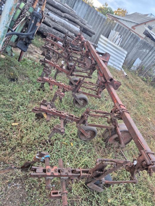 Культиватор, сівалка, оприскувач