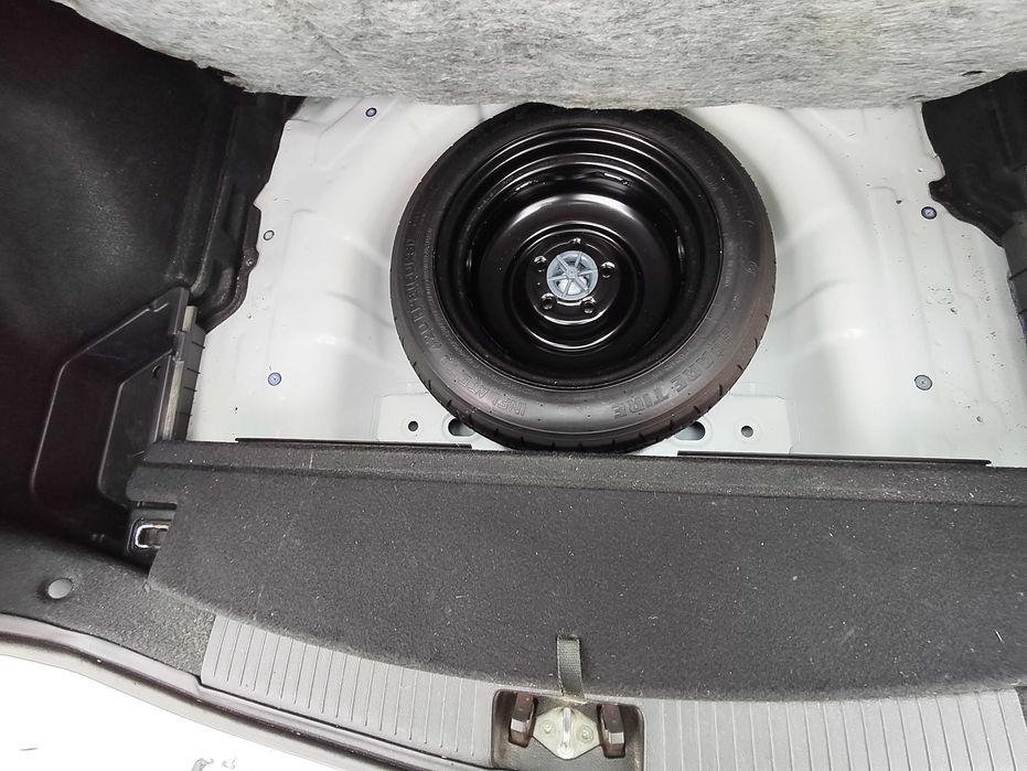 hyundai i30 combi- 9.2015- 1.6b-DOHC-88kw- 105000km-lekko uszkodzony-