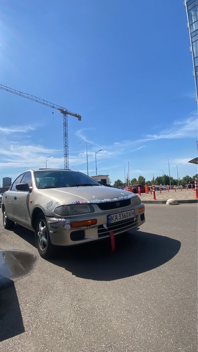 Mazda323VBA седан