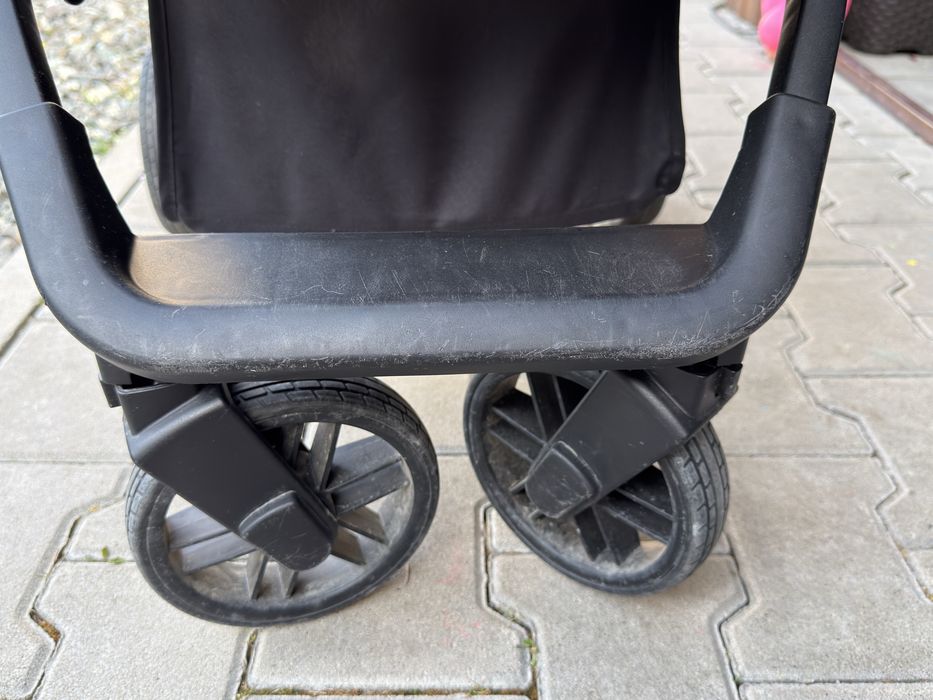 Wózek spacerowy Euro-Cart Flex Black Edition do 22 kg + Akcesoria