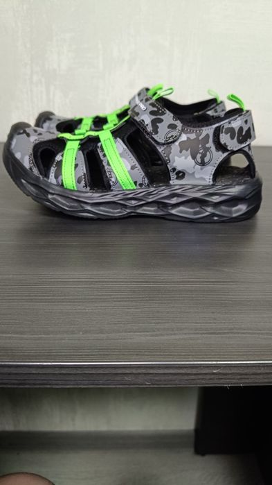 Дитячі босоніжки