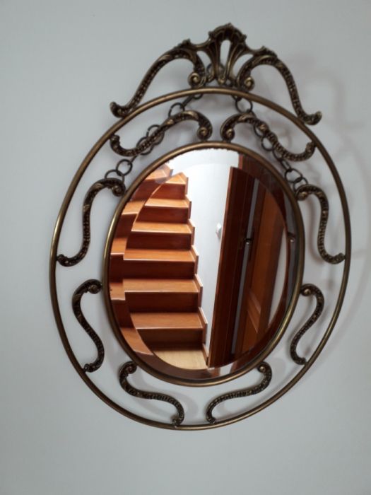 Mesa biselada em vidro e latão com espelho64738404548737124