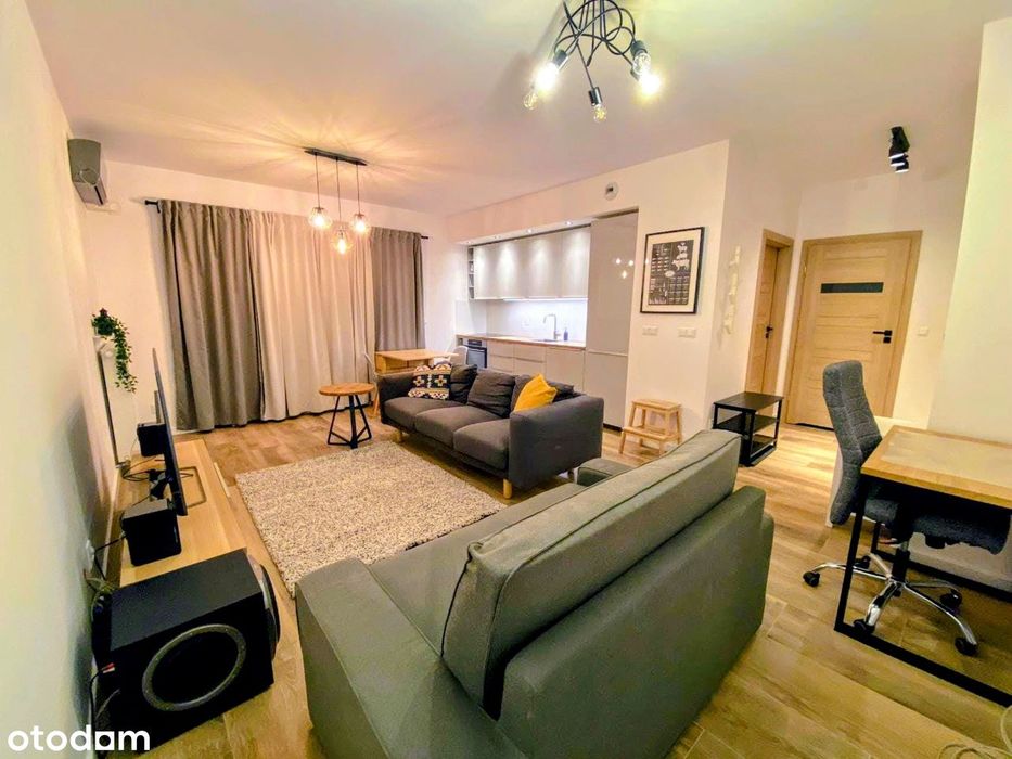 Apartament 50 m2, 2 pokoje, klimatyzacja, loggia, garaż