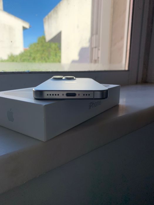 iPhone 15 pro 128gb