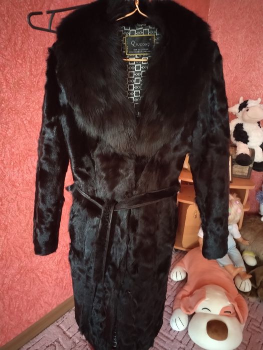 Продам пальто с чернобурки