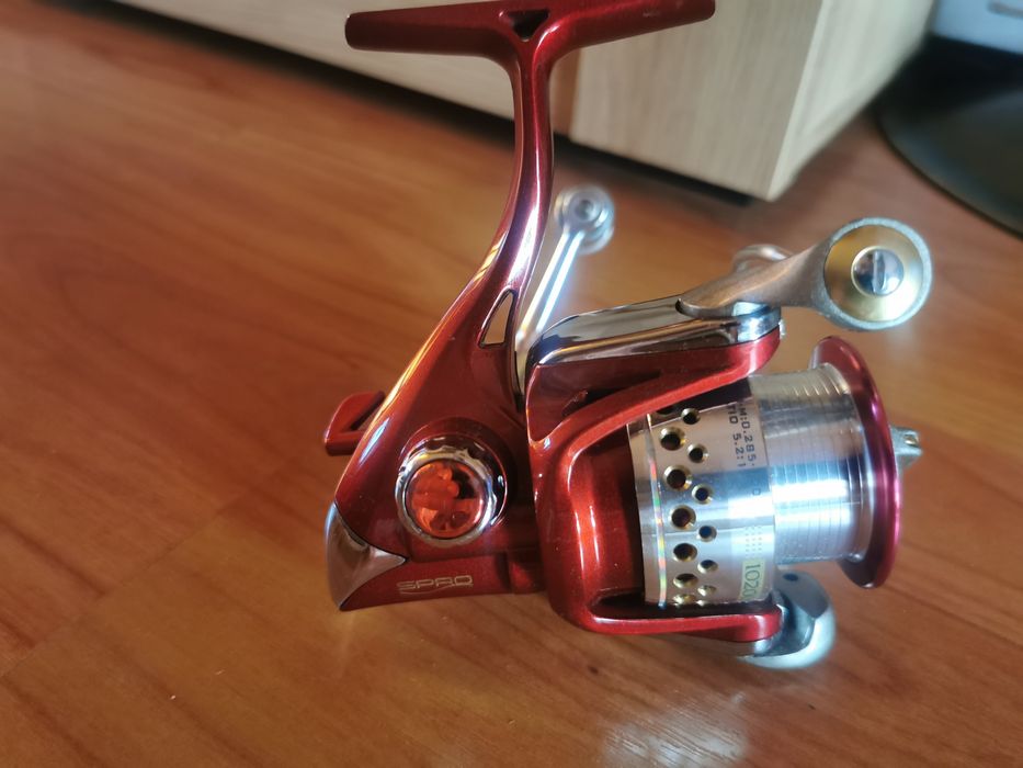 Kołowrotek spro red arc 2000