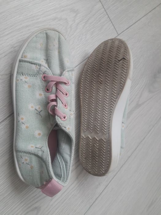 Чоботи зимові, макасіни