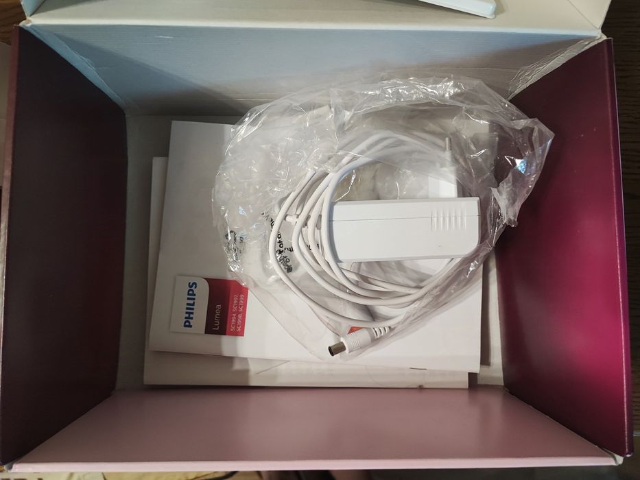 Фотоепілятор Lumea від PHILIPS