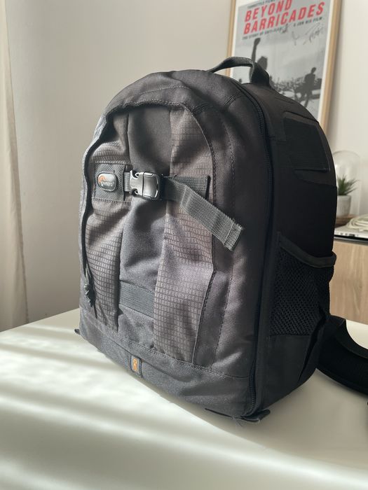 Mochila Lowepro Pro Runner 200 aw